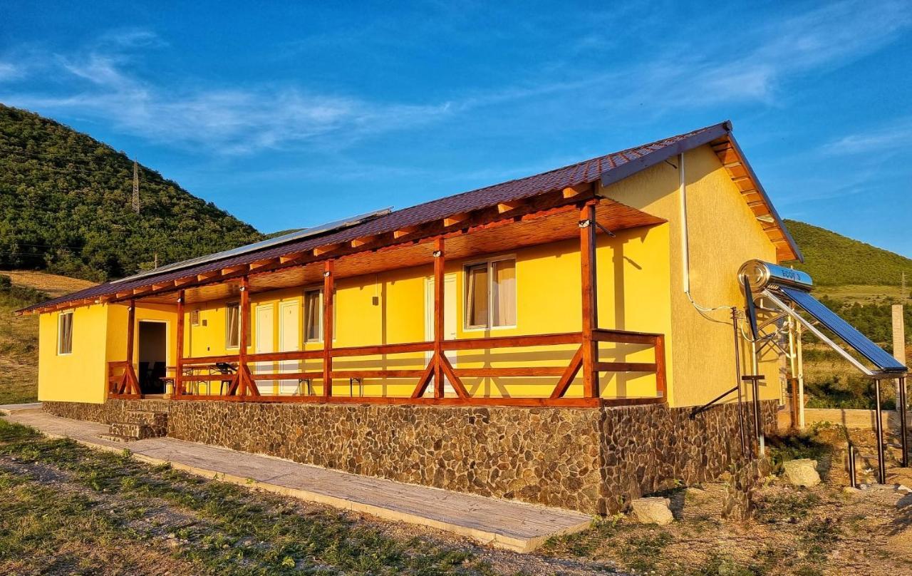 Cabana Varad Coronini Moldova Veche Esterno foto