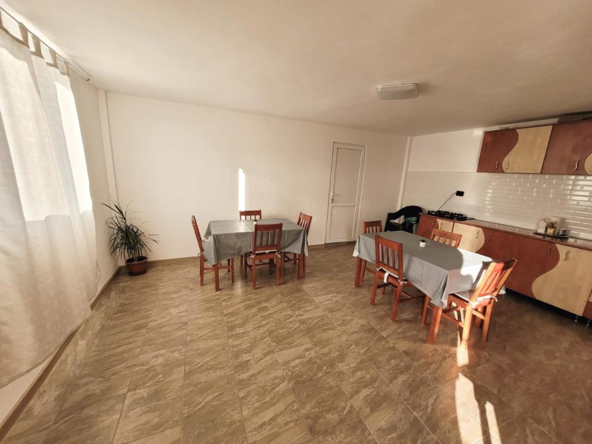 Cabana Varad Coronini Moldova Veche Esterno foto