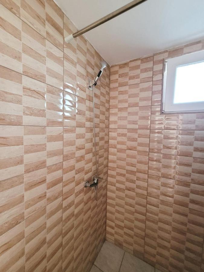 Cabana Varad Coronini Moldova Veche Esterno foto