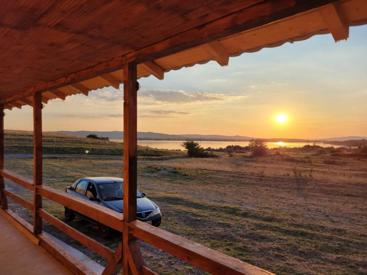 Cabana Varad Coronini Moldova Veche Esterno foto